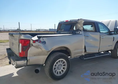 2017 Ford F250 Lariat из США, поврежденный, VIN 1FT7W2BT1HEC79070